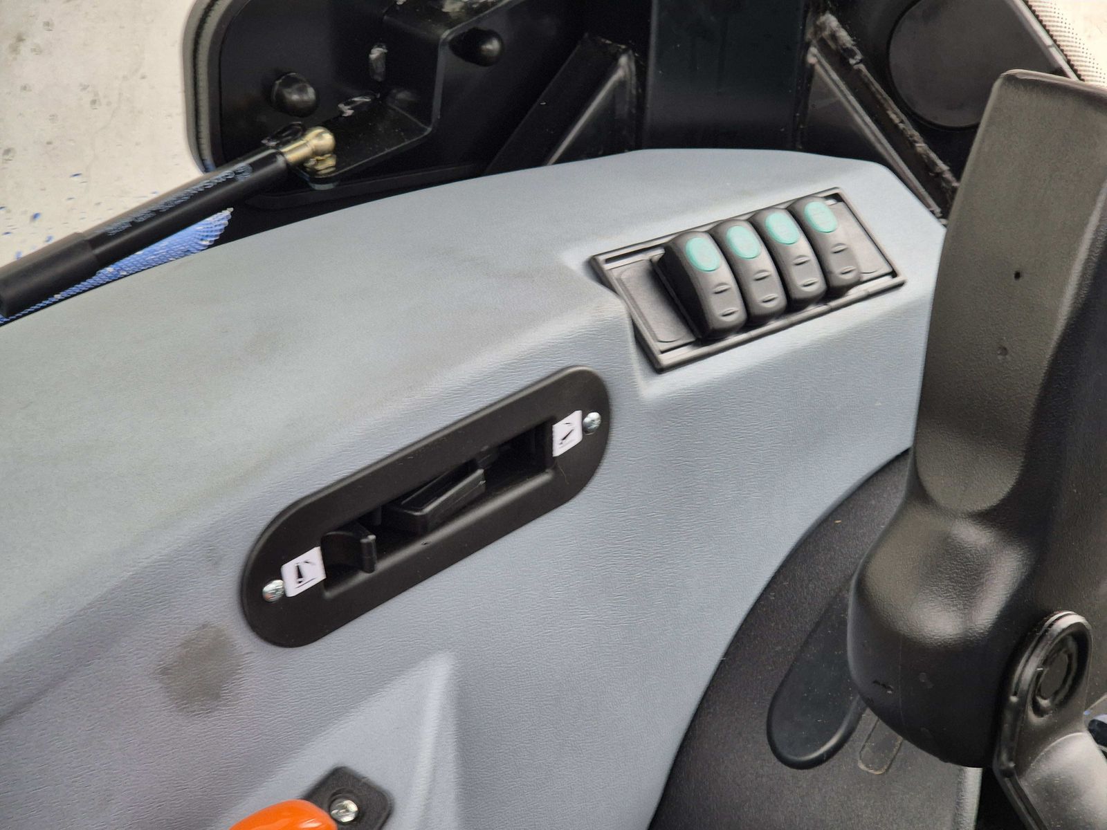 New Holland T4.75S Stage V