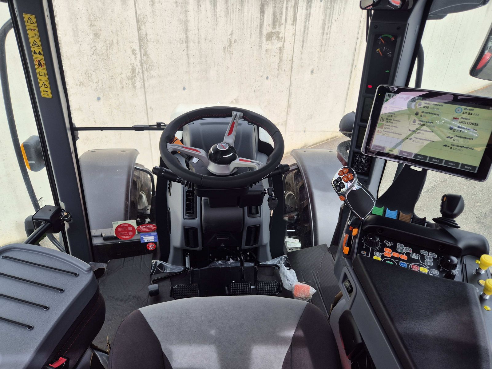 Steyr 6150 Profi CVT (Stage V) 