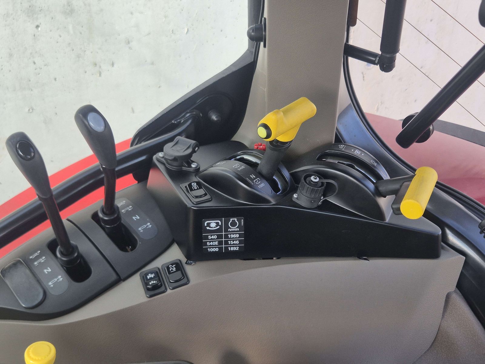 Case IH Vestrum 130 CVXDrive (MY23)