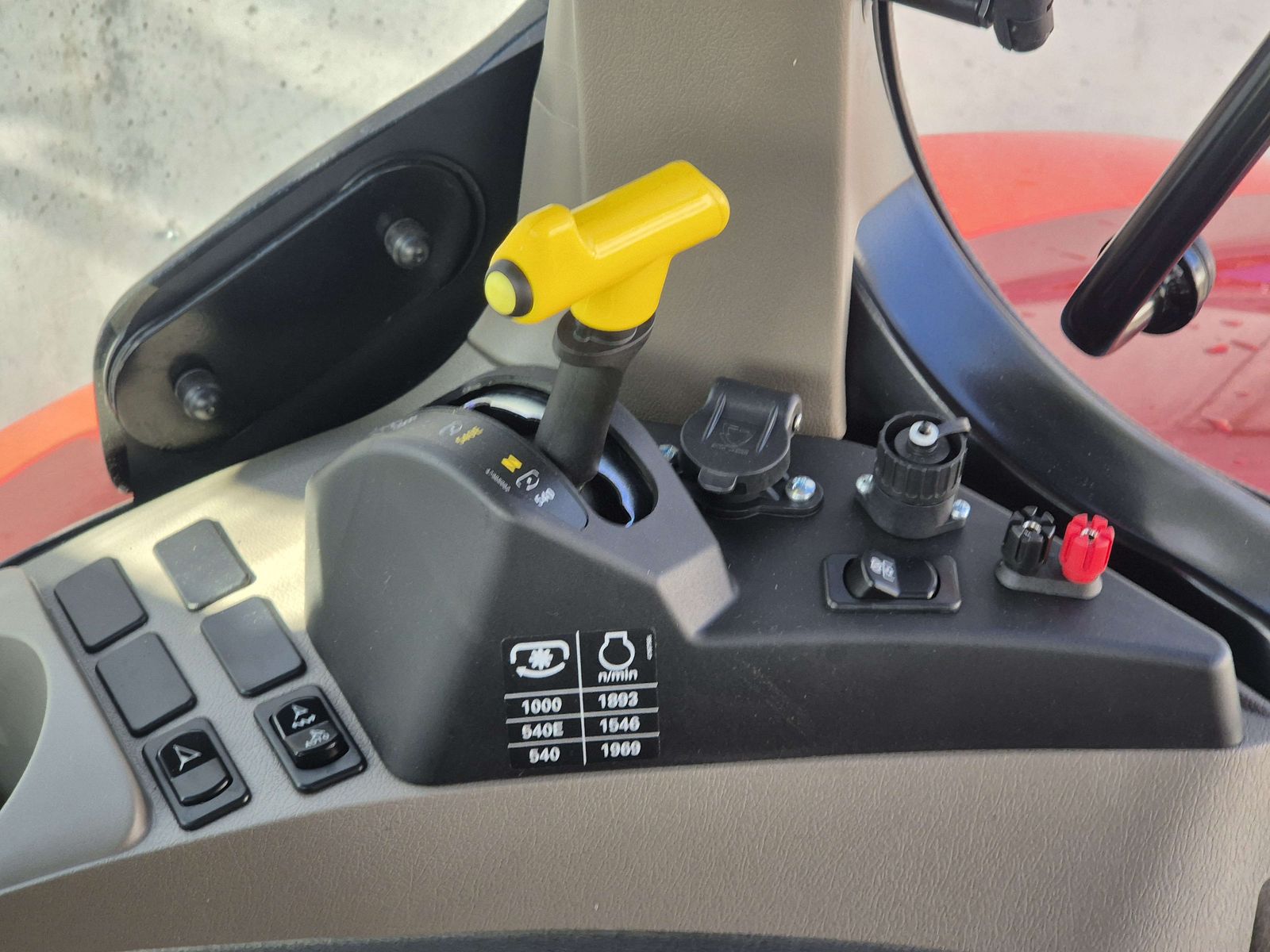 Case IH Puma 175 CVXDrive (Stage V)
