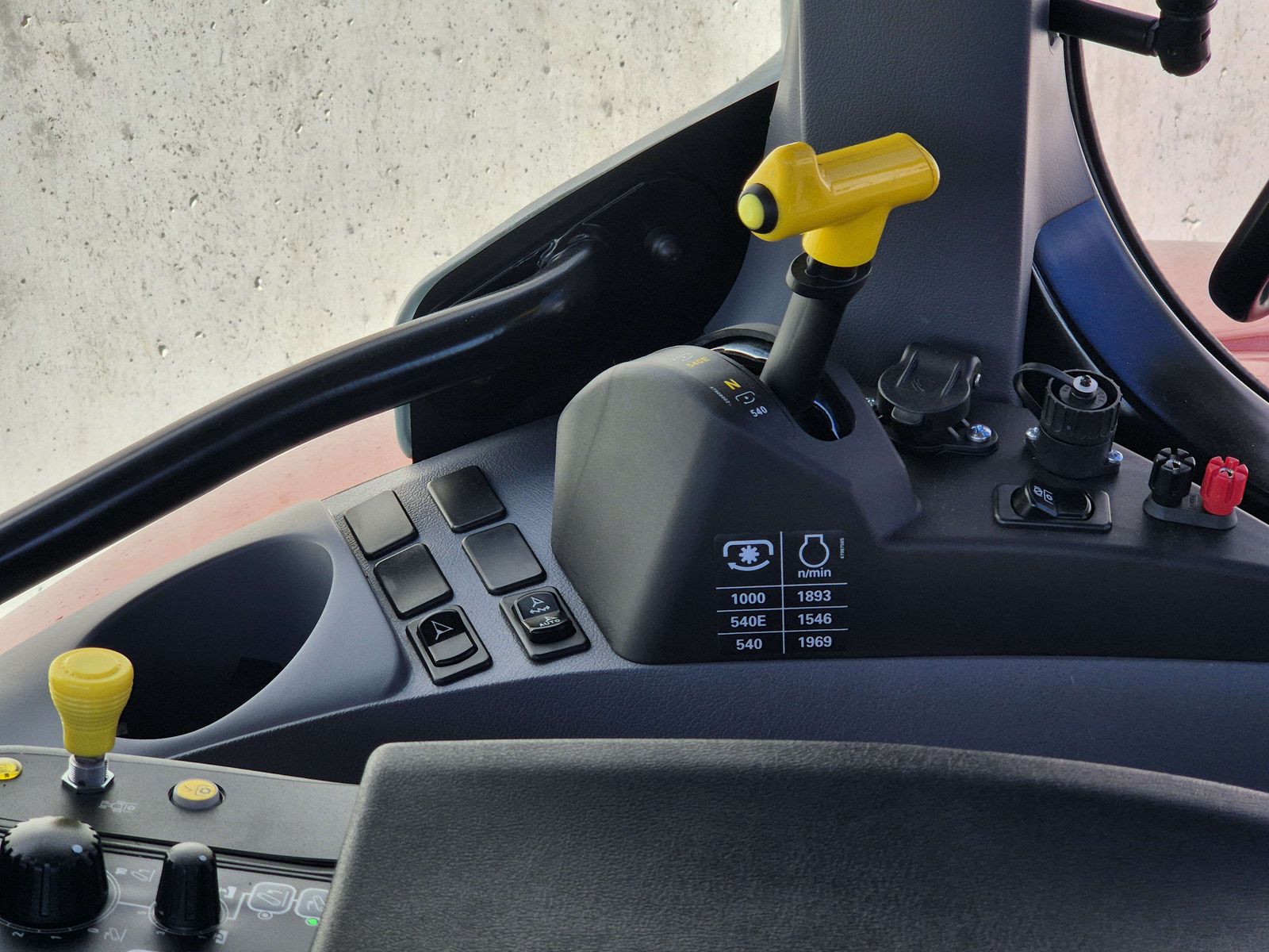 Steyr 6150 Profi CVT (Stage V) 