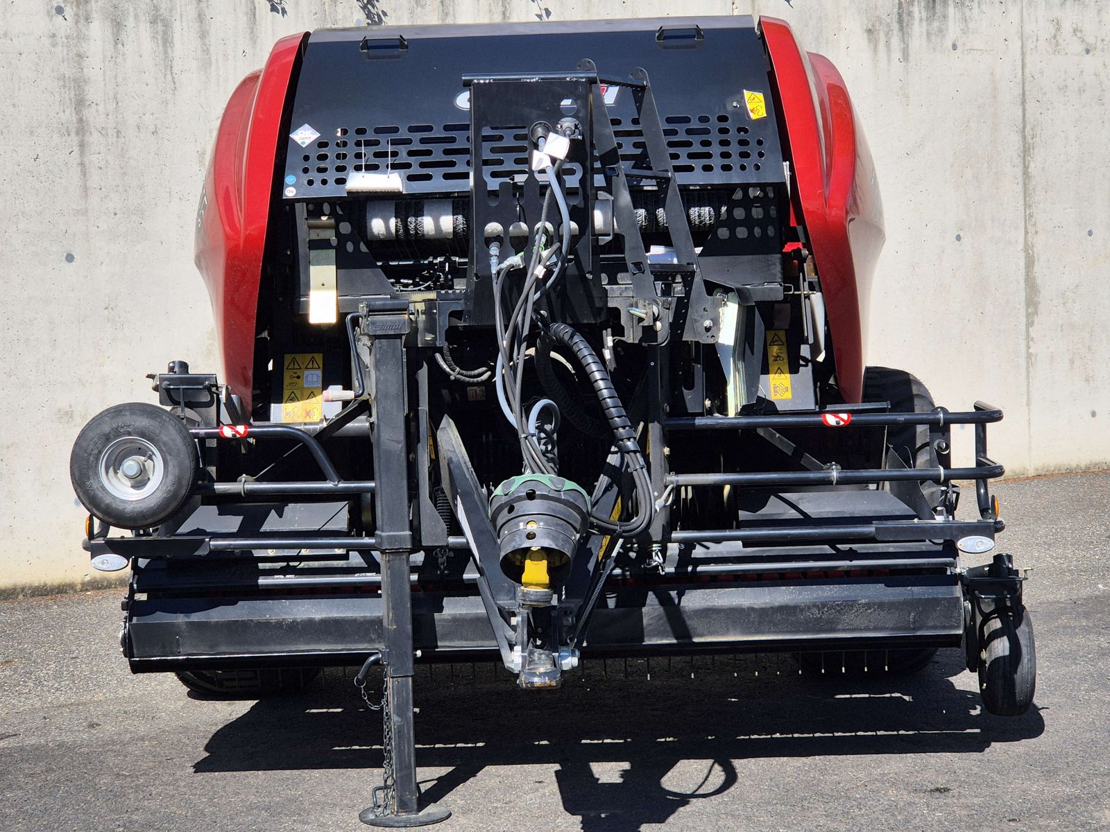 Case IH RB545 RUNDBALLEN PRESSE