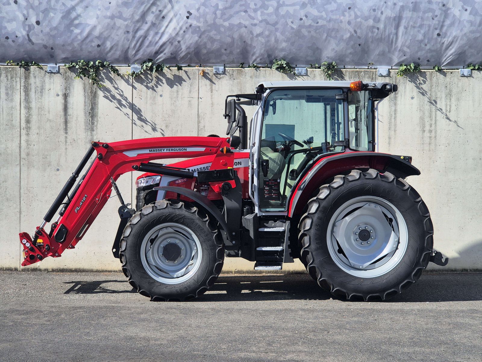 Massey Ferguson MF 5M.115