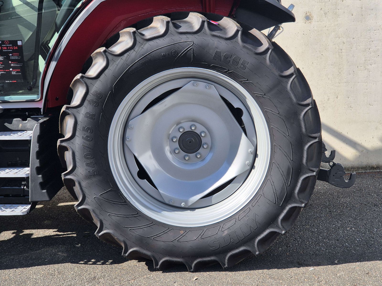 Massey Ferguson MF 5M.115