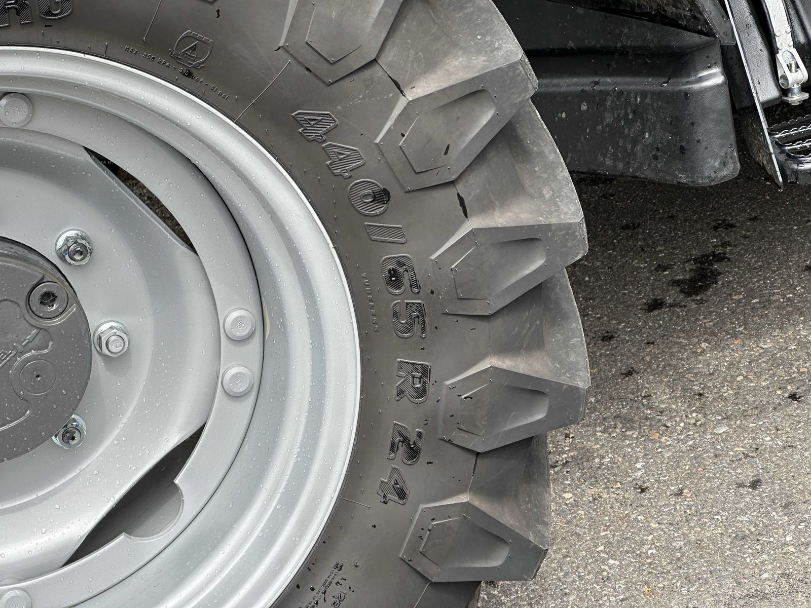 Massey Ferguson MF 4710 M Dyna-2 Kabine