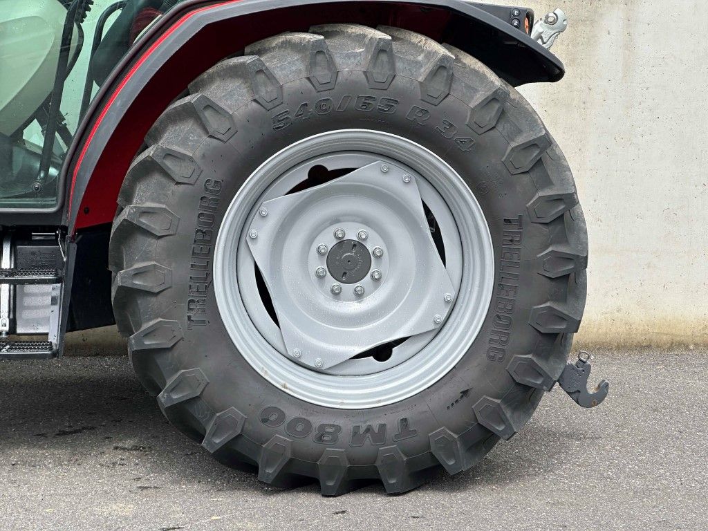 Massey Ferguson MF 4710 M Dyna-2 Kabine
