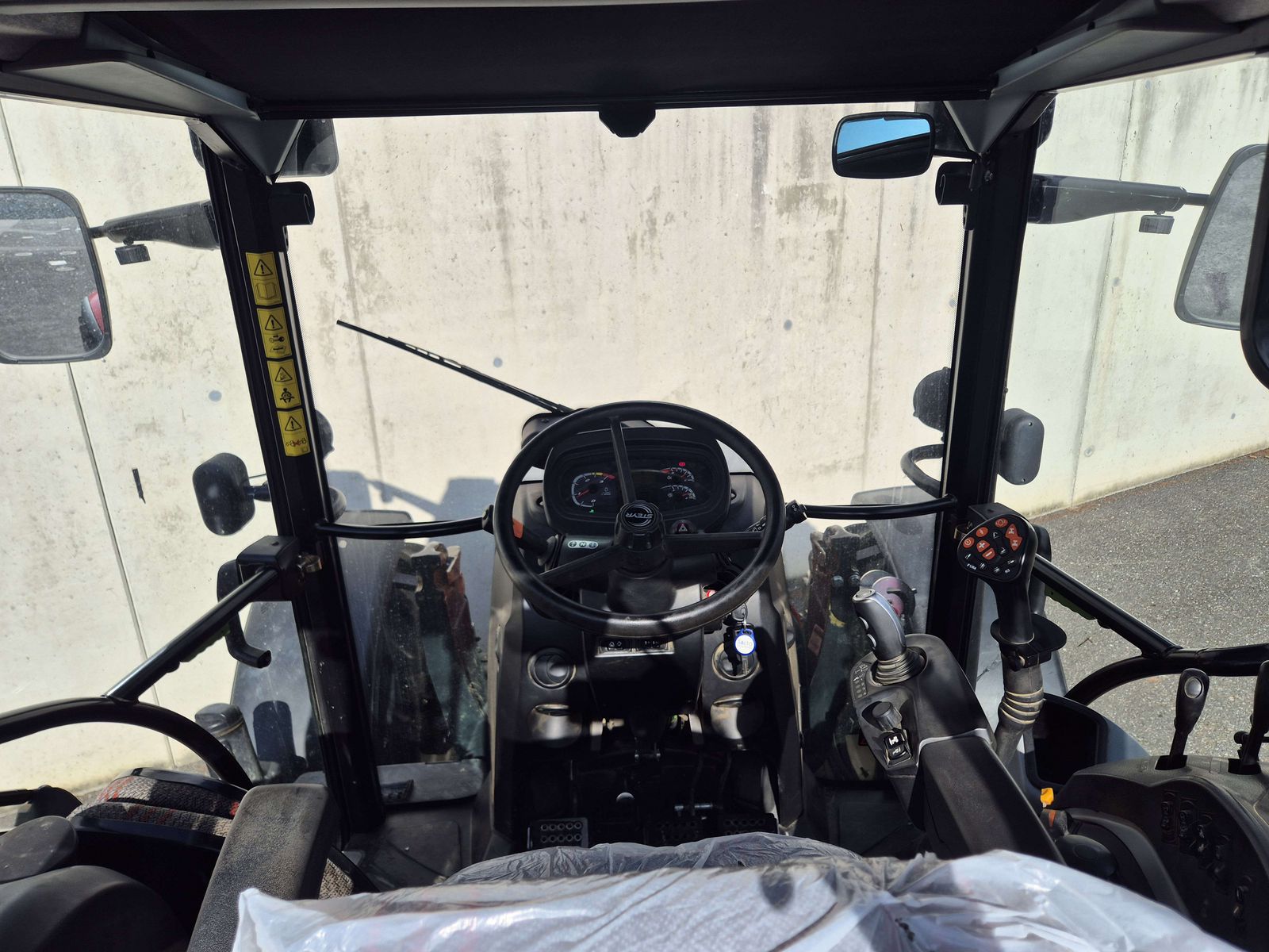 Steyr 4115 Multi Basis