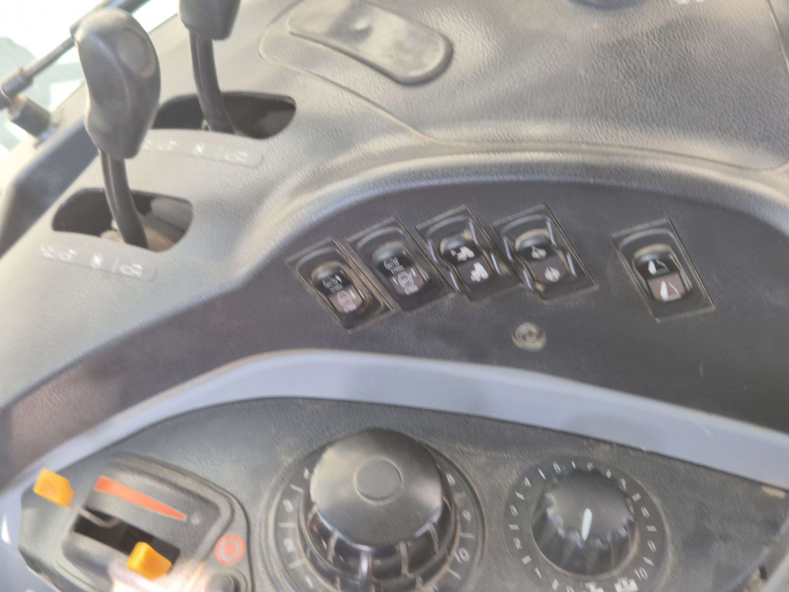 Steyr 4115 Multi Basis