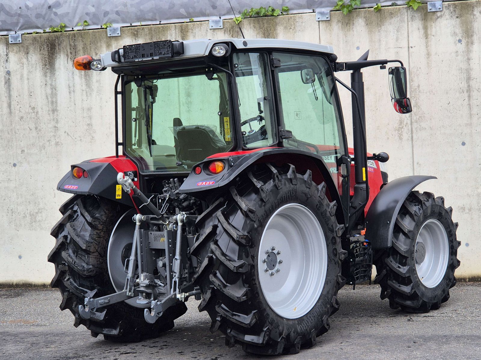 Massey Ferguson MF 4708 M Dyna-2 Kabine