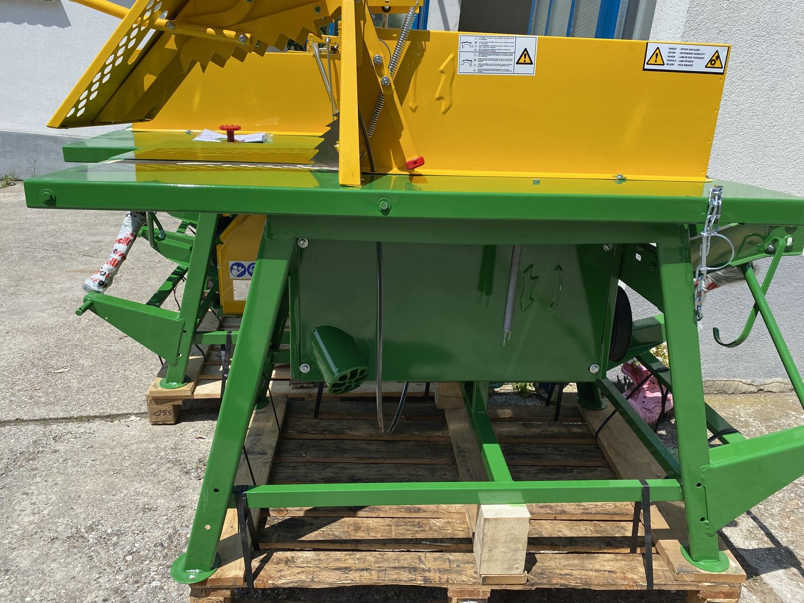 Rosselli Rolltischkreissäge mit Zapfwellenantrieb 3
