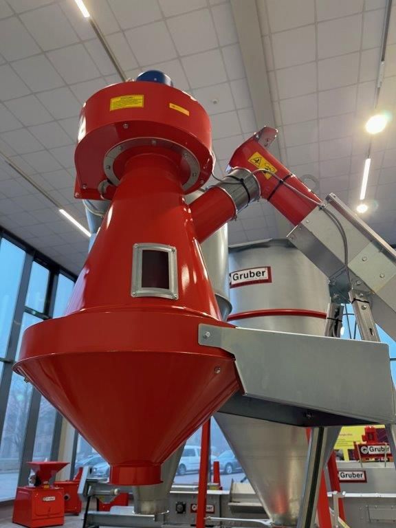 Gruber Getreidereiniger mobile Vorreiniger Kombination 3
