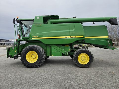 John Deere W540