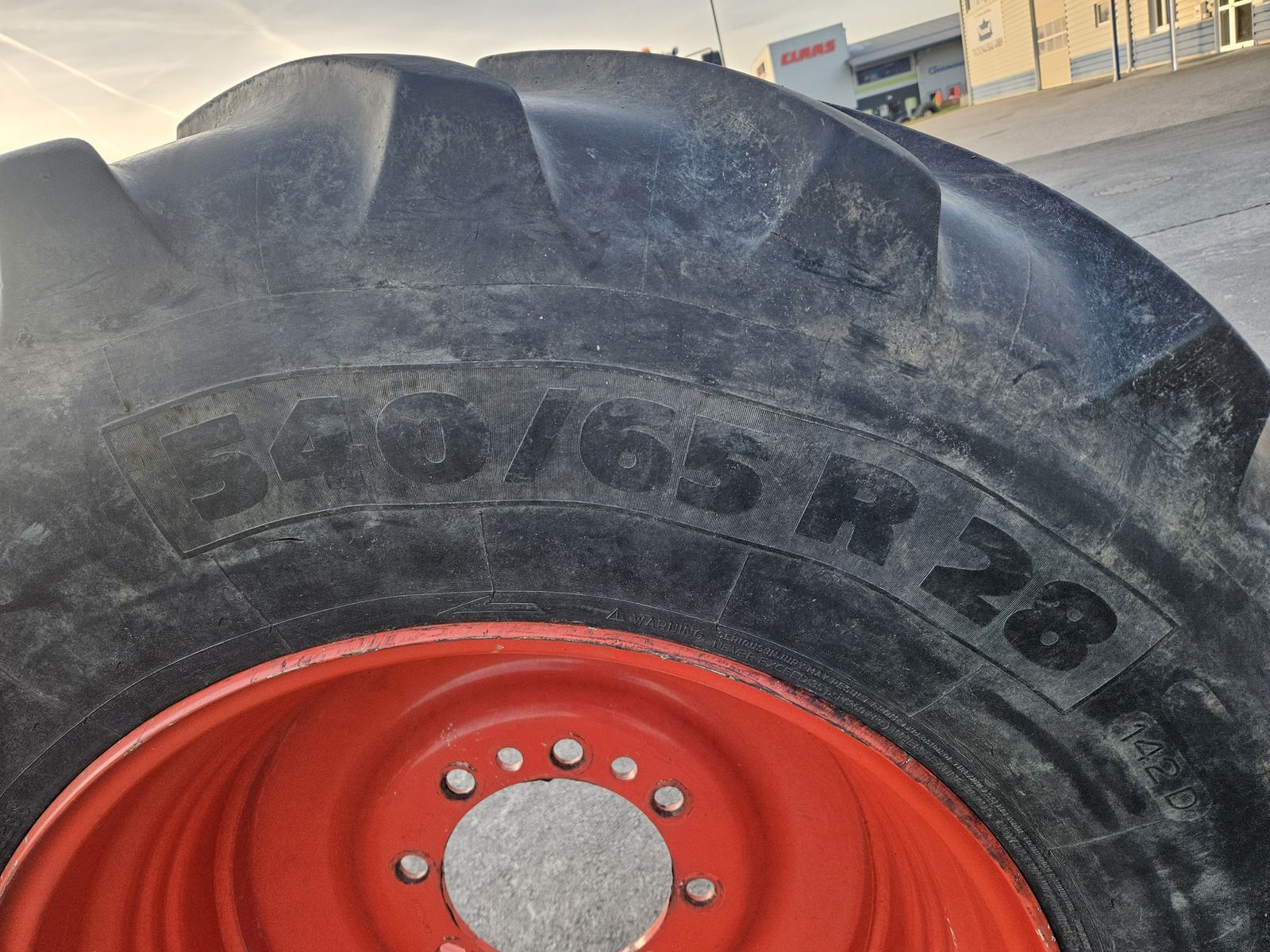 Michelin Multibib 540/65 R28 3