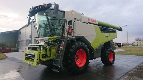 <strong>Claas Lexion 7500 4w</strong><br />