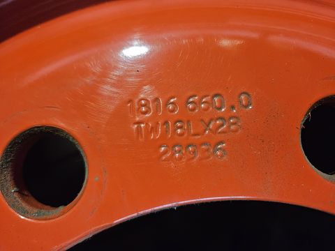 Sonstige Felgen TW18Lx28 8-Loch zu Claas Lex, Tuc, Trion