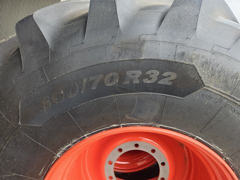 Michelin 800/70 R32 MEGA X BIB 2 auf Felge 10-Loch