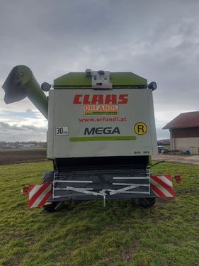 Claas Mega 370