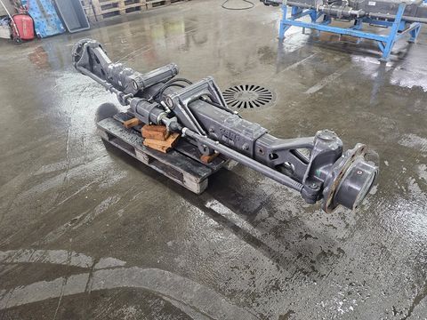 Sonstige CLAAS Lenkachse zu C66, C76 + C8x mit 4-Punkt