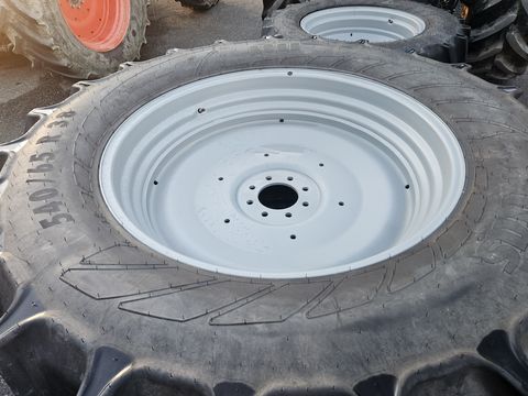Mitas 540/65 R38 + 440/65 R28 passend zu Deutz Fahr