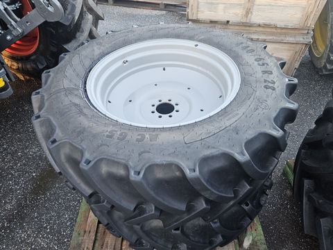 Mitas 540/65 R38 + 440/65 R28 passend zu Deutz Fahr