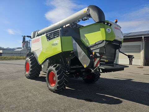 Claas Trion 530