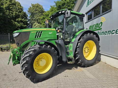 John Deere 6210R