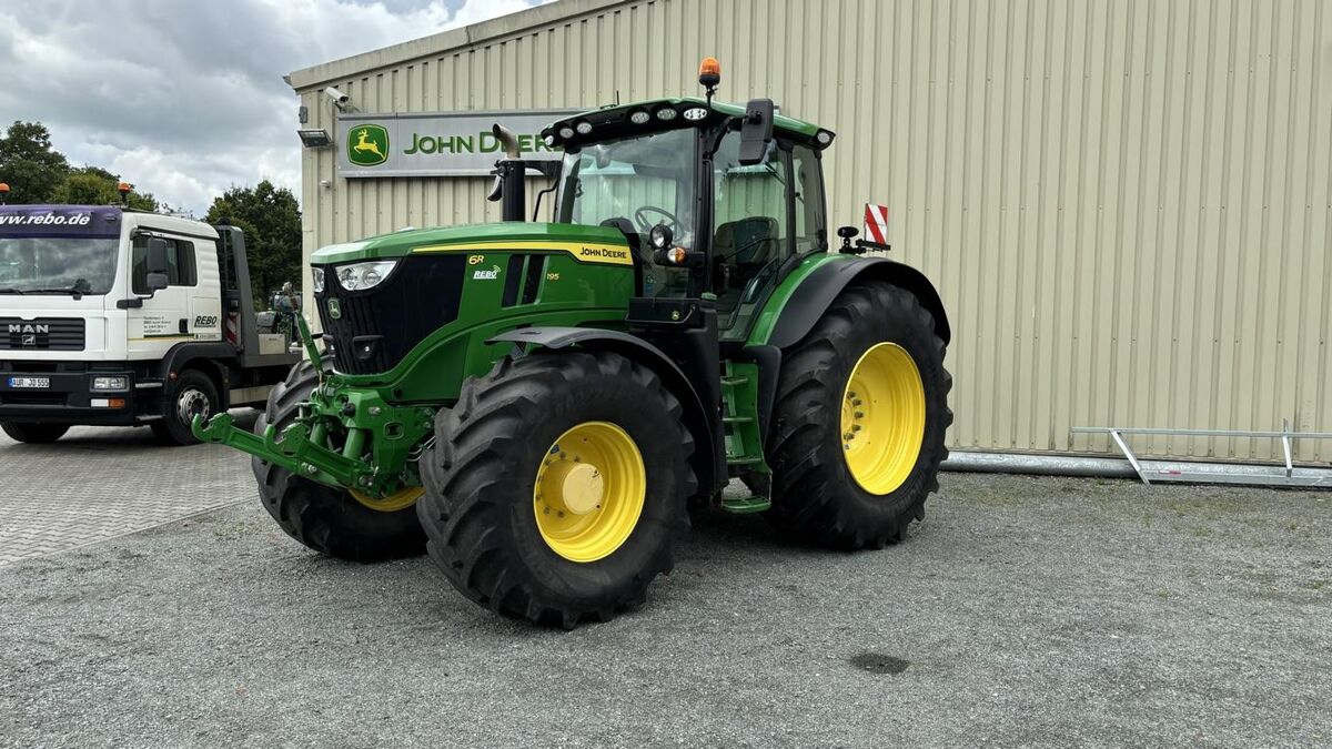 John Deere 6R195 1