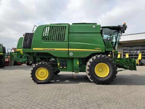 <strong>John Deere T560I</strong><br />