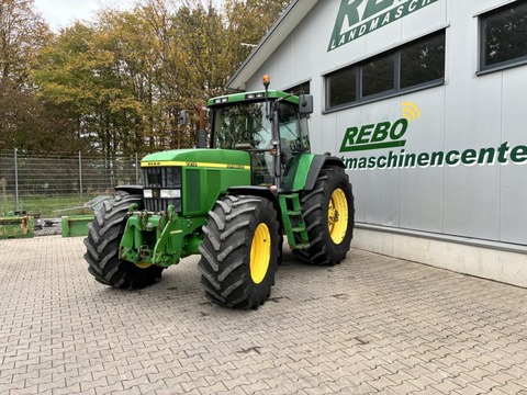 John Deere 7810