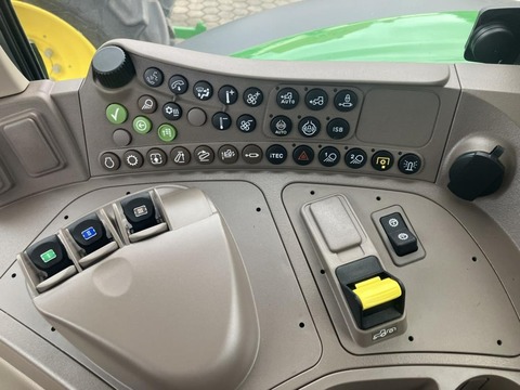 John Deere TRAKTOR 6155M MIT KABINE