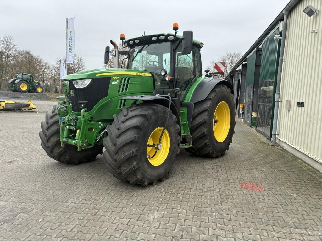 John Deere 6215 R 3