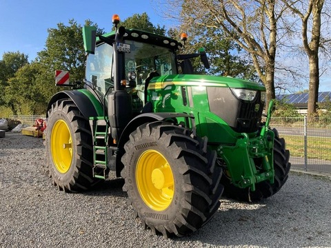 John Deere 6R250