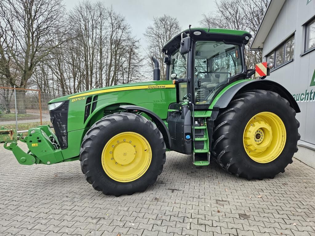 John Deere 8370R 2