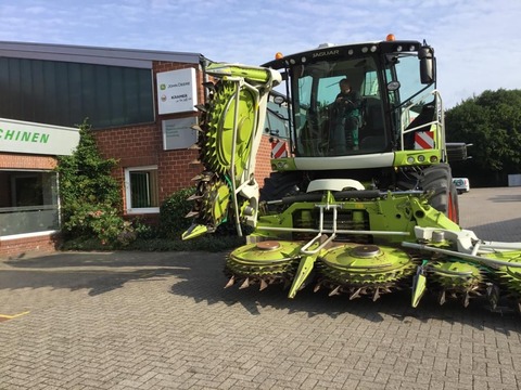 CLAAS ORBIS 750