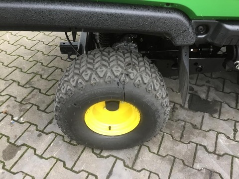 John Deere GATOR HPX 815 E