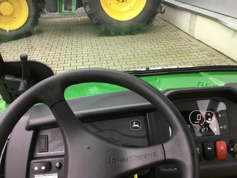 John Deere GATOR HPX 815 E