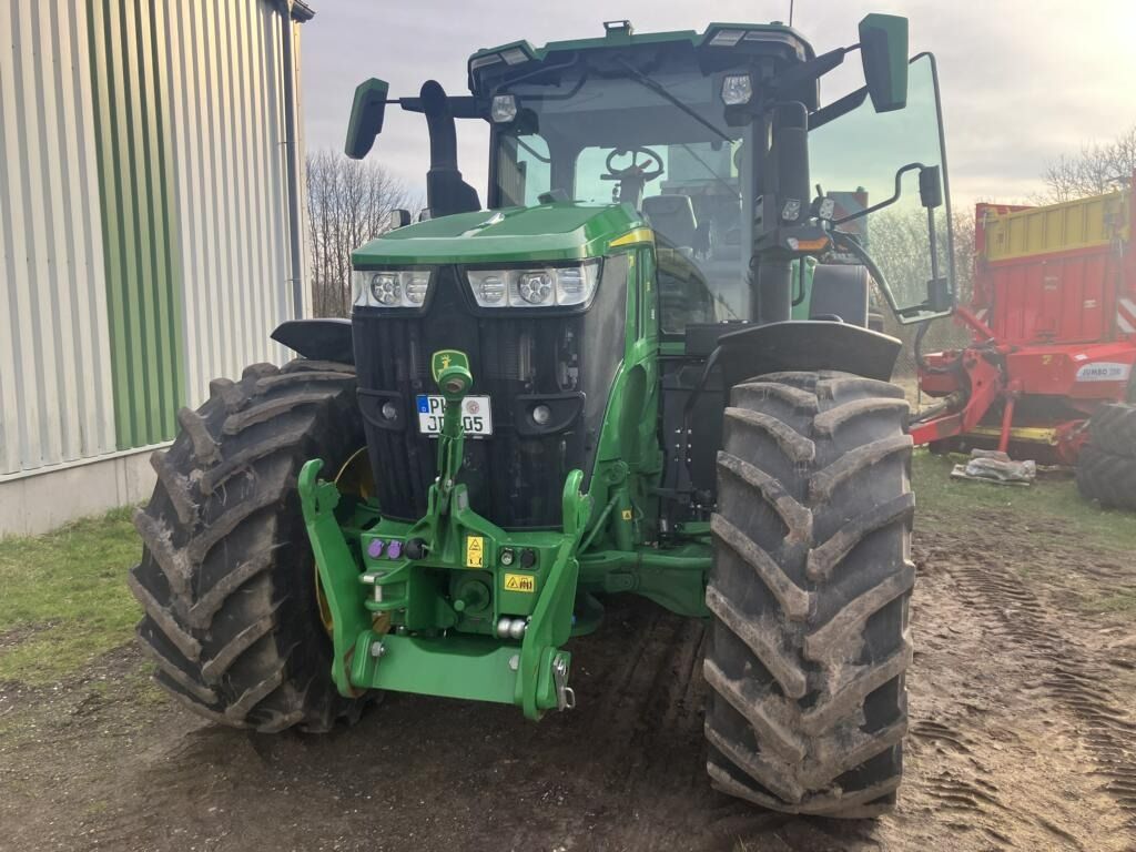 John Deere TRAKTOR 7R350 2