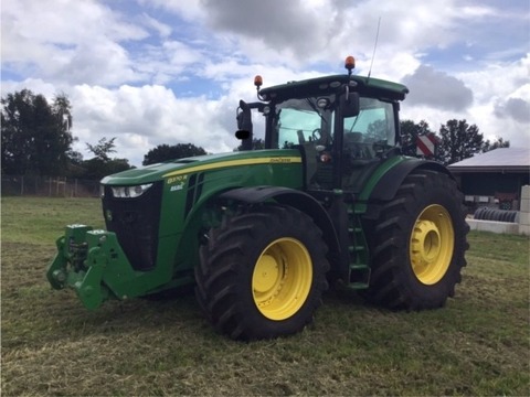 John Deere 8370R