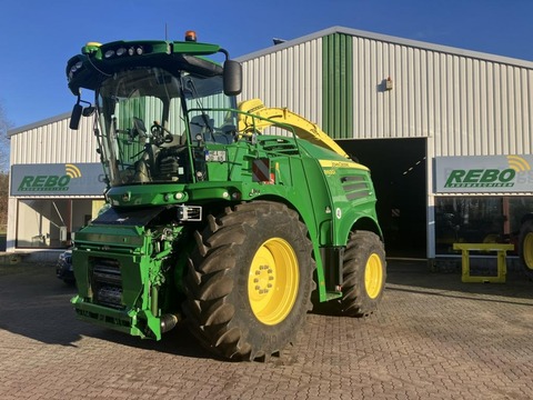 John Deere 8600i