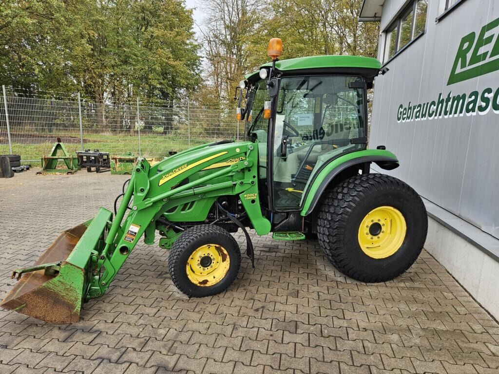John Deere 4720 2