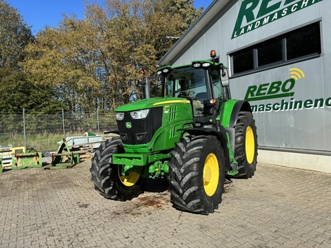 John Deere 6195M