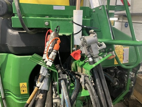 John Deere R962I ANHÄNGEFELDSPRITZE