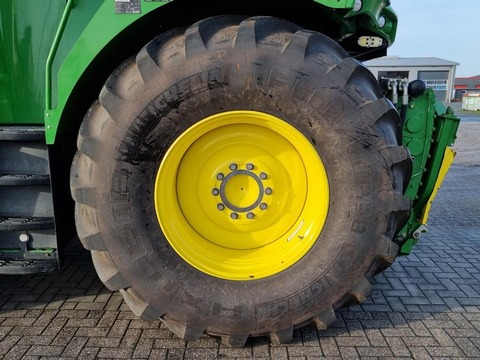 John Deere 8800