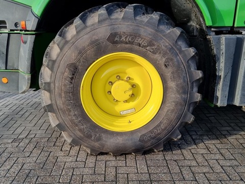 John Deere 8800