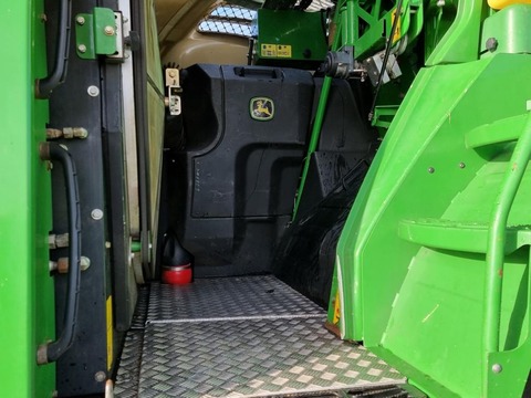 John Deere 8800