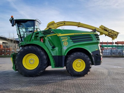 John Deere 8800