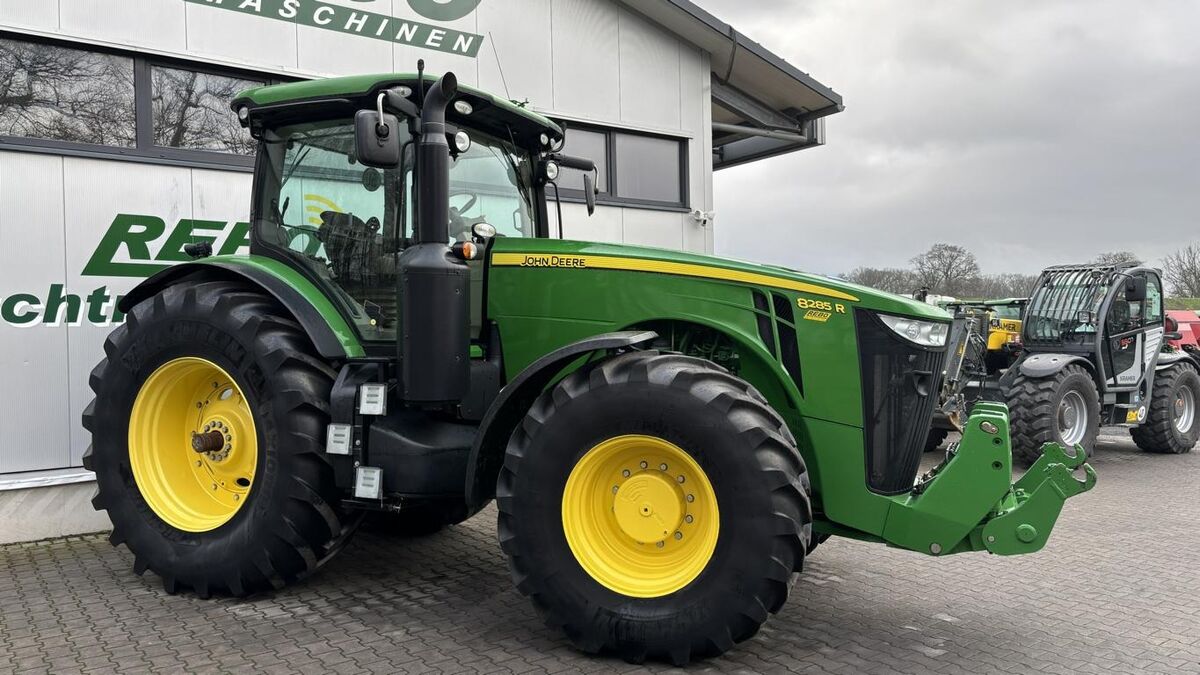 John Deere 8285R ALLRADTRAKTOR 3