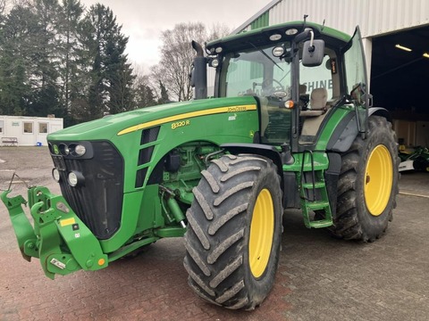 John Deere 8320R