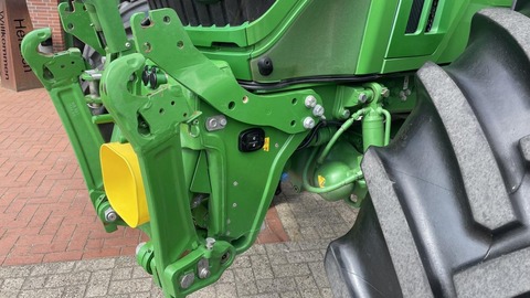 John Deere 6250R