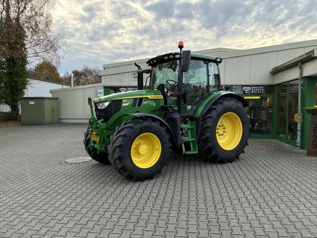 John Deere 6R150 1